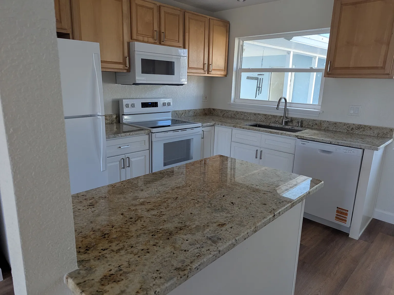 1 bed, 470 sqft, $2,150 — Photo 3
