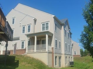 2829 Chinkapin Oak Ln, Woodbridge, VA 22191