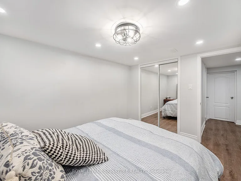 345 Flagstone Ter — Photo 40