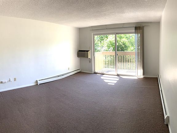 3rd image of 1615 Washington Ave #8