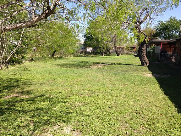 4th image of 2226 Dallas Ave