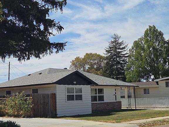 3rd image of 119 Winther Blvd