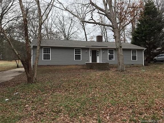 3rd image of 1321 Hillwood Dr