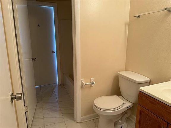 4th image of 218 Terry Pkwy APT C