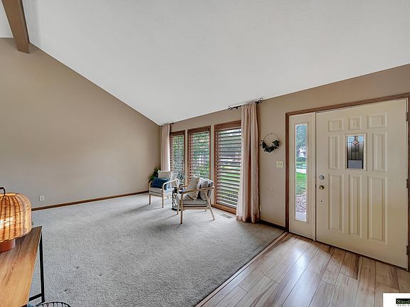 3rd image of 6111 Tennyson Cir