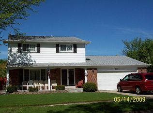 35015 Cavant Dr, Sterling Heights, MI 48310