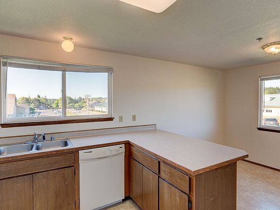 3rd image of 455 S Oak Harbor St APT C202