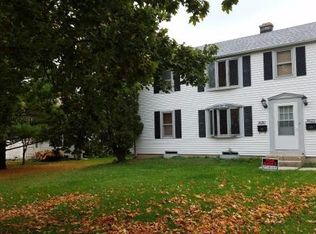 3620 S 47th St, Greenfield, WI 53220