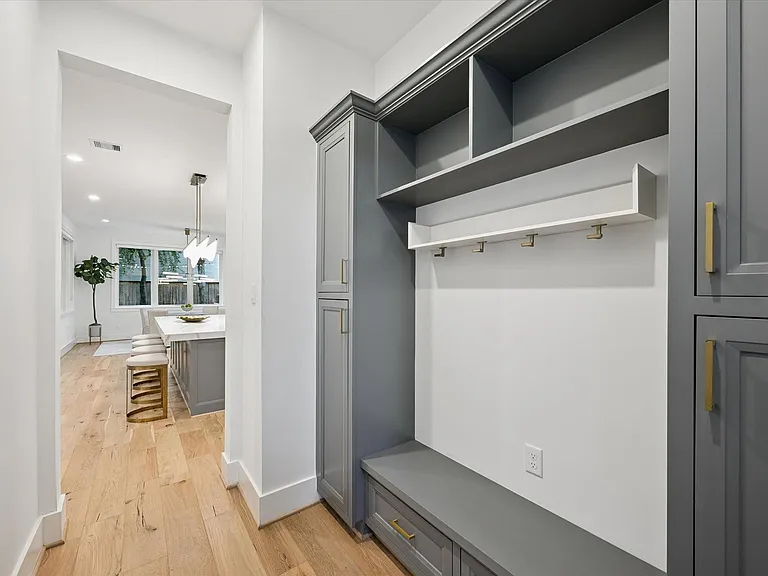 3020 University Blvd — Photo 13