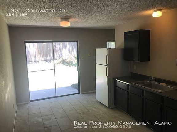 4th image of 1331 Coldwater Dr