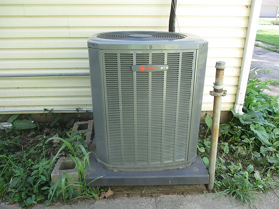 3rd image of 810 Centennial Dr