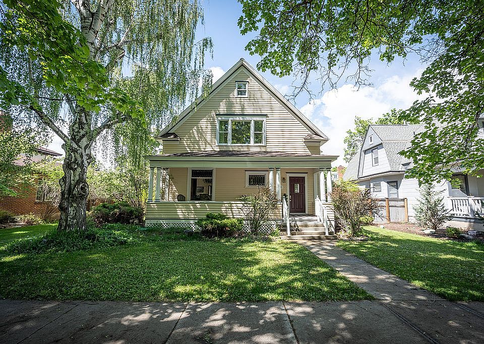 1st image of 124 University Ave