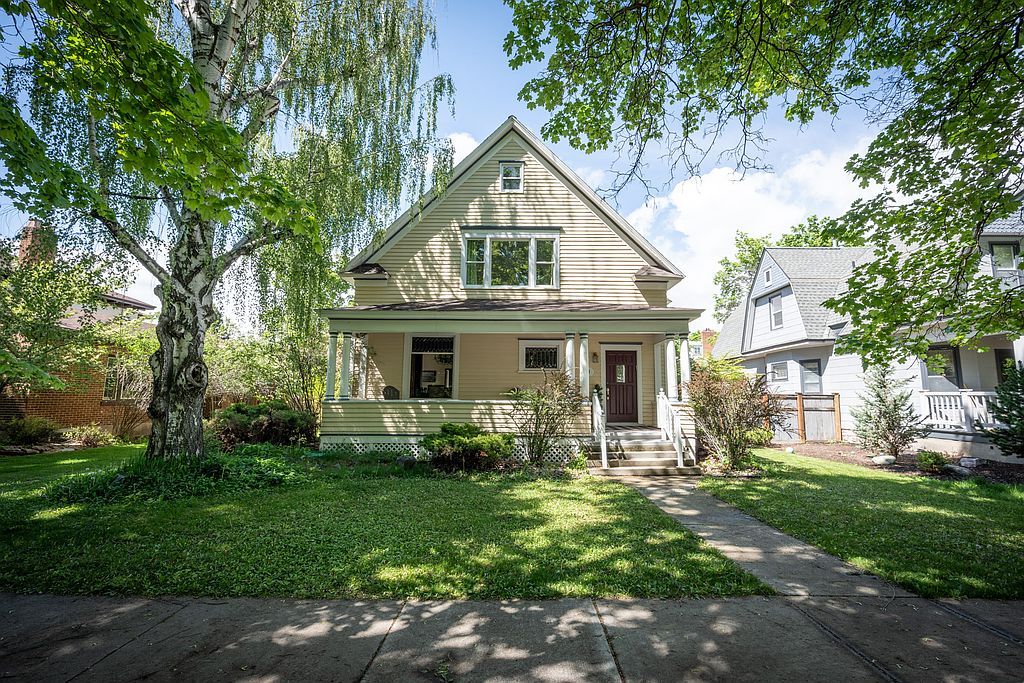 124 University Ave - Property Image