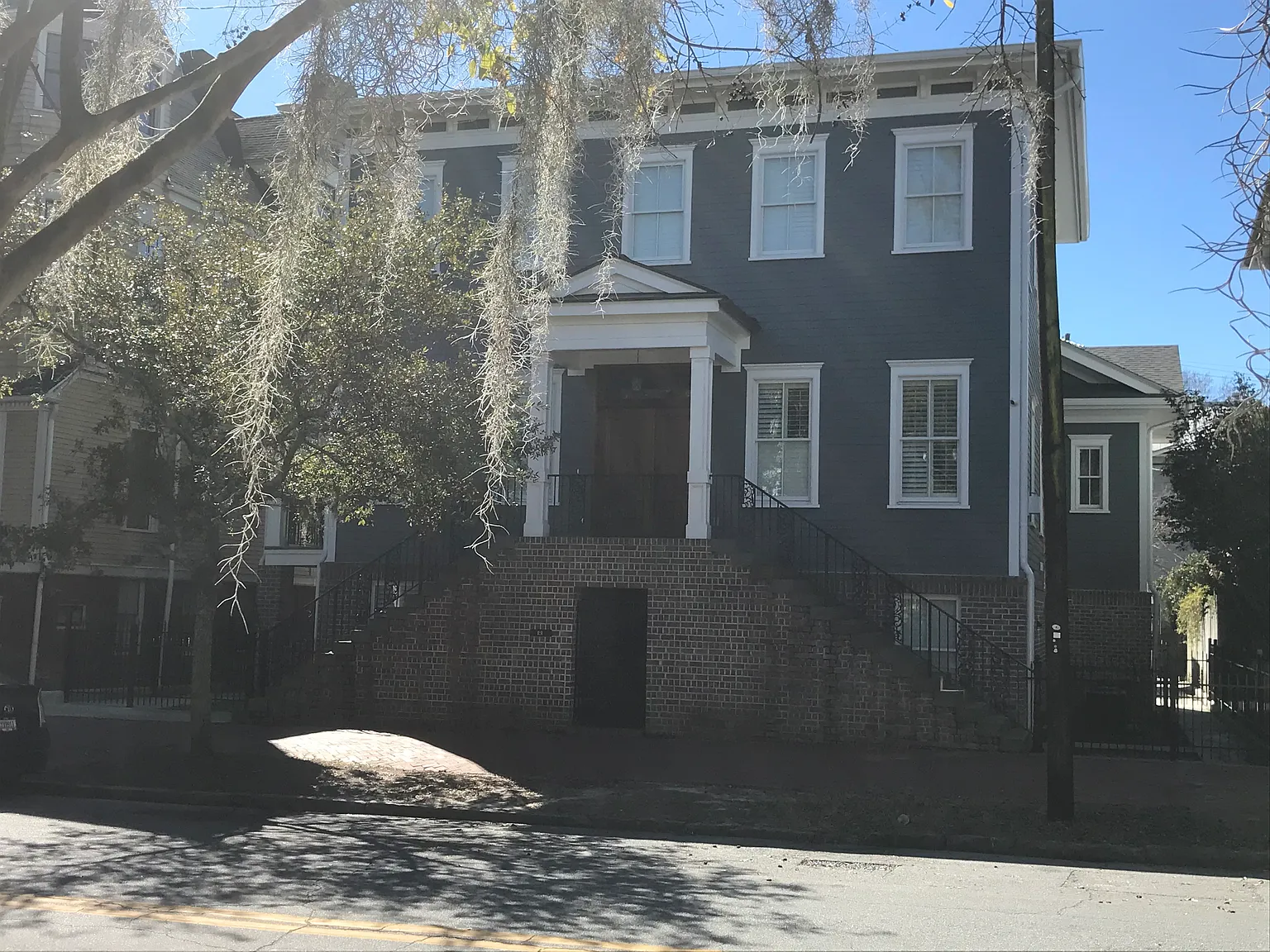 2 bed, 1085 sqft, $2,100 — Photo 2