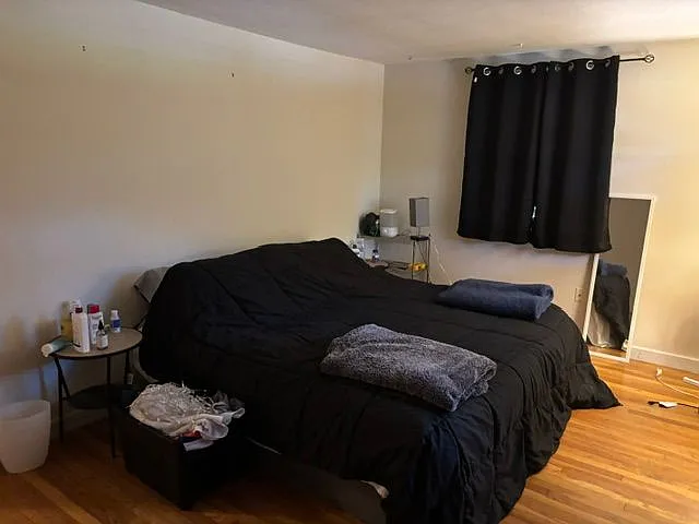 2 bed, 1.0 bath, 1000 sqft, $2,000 — Photo 4