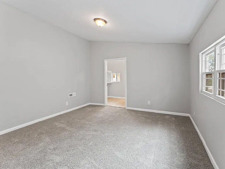 3620 College Ave — Photo 26