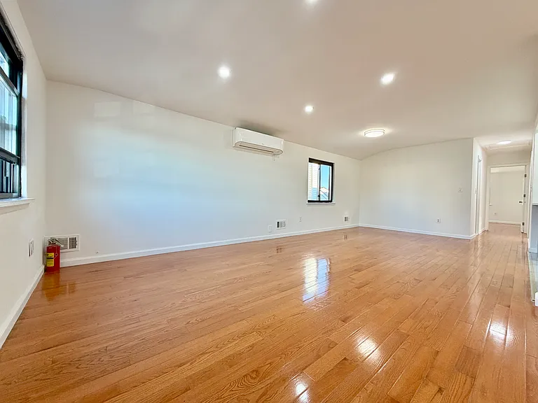 216 Monahan Ave #2F — Photo 7