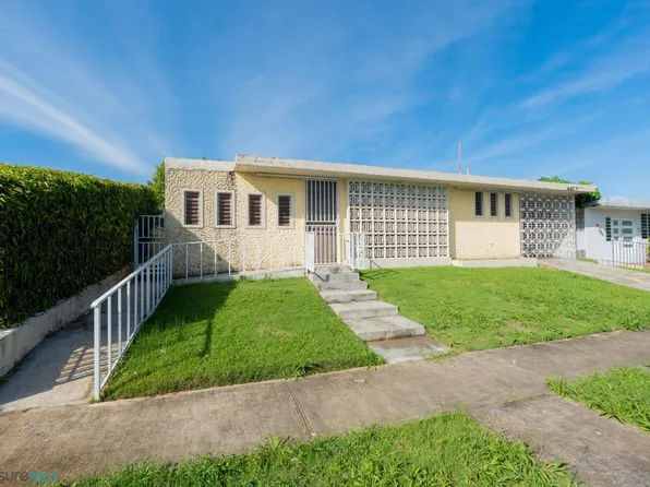 36 Calle Valencia, Guaynabo, PR 00968