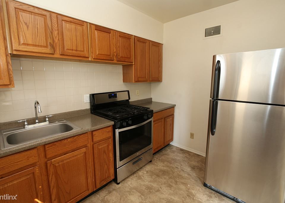3 KITCHEN IMG_5309