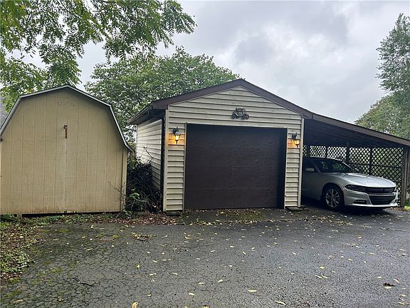 3rd image of 1707 2nd St