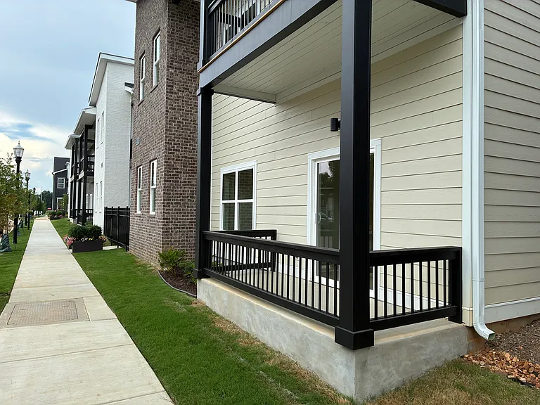 1776 S Watkins St #104 — Photo 32
