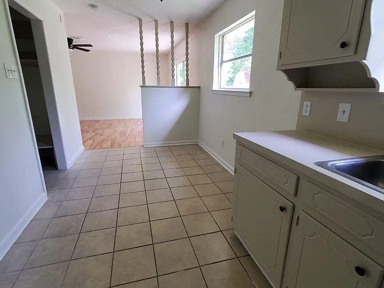 3418 Hummingbird Ln — Photo 11