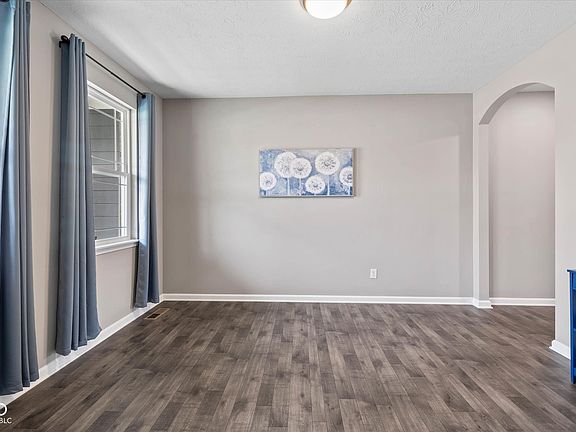 2nd image of 6923 Bryant Pl