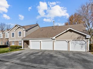 350 Lambert Dr, Schaumburg, IL 60193