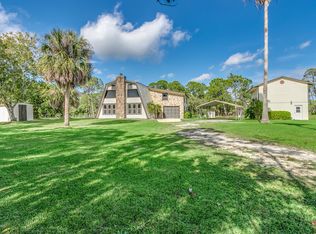 2250 Cypress Lake Dr, Grant Valkaria, FL 32949