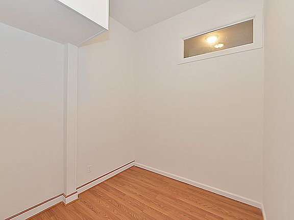 4th image of 100 W 27th St APT 5S