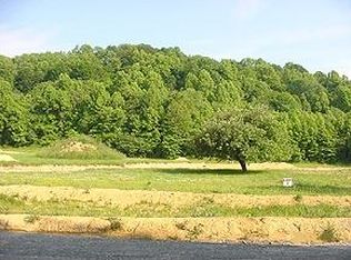 228 Adams Acres Dr, Blountville, TN 37617
