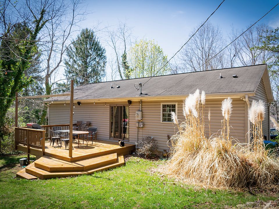 1st image of 51 Upper Moffitt Rd