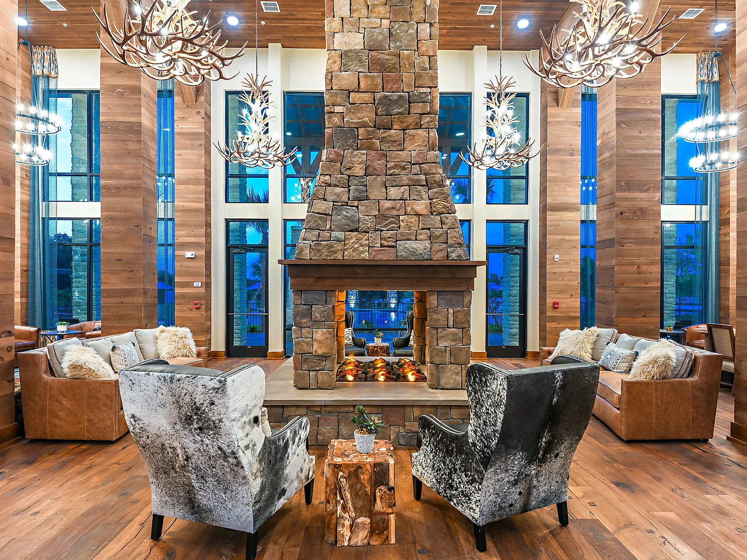 The Lodge at Hamlin — Photo 3