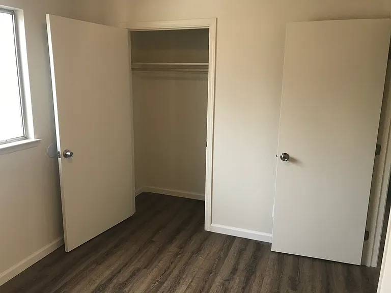 744 E Dennett Ave #104 — Photo 9