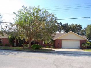 1200 N Lake Otis Dr, Winter Haven, FL 33880