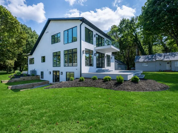 2475 Cedar Path, Saint Joseph, MI 49085