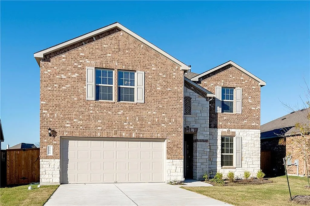 4 bed, 2766 sqft, $2,395 — Photo 1