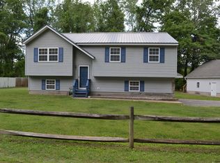 15 Devine Dr, Hudson Falls, NY 12839