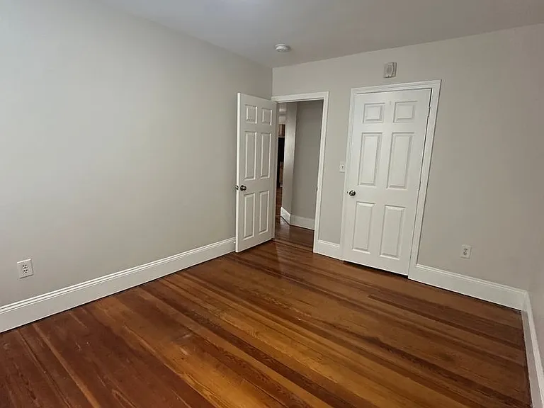 39 America St — Photo 20