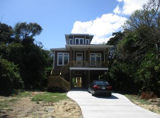 111 Jackson Ave, Emerald Isle, NC 28594