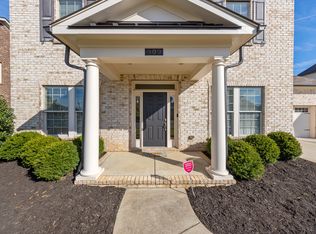 909 Sapphire Dr, Murfreesboro, TN 37128