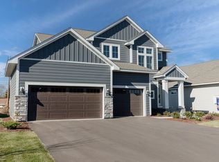 10226 Arrowwood Path, Woodbury, MN 55129