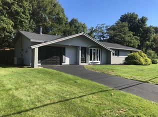 7 Boyle Rd, Brockton, MA 02302