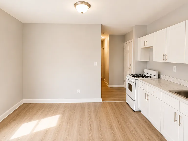 198 Parker St #2 — Photo 5
