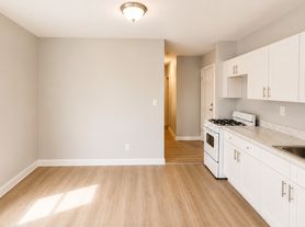 198 Parker St, Newark, NJ