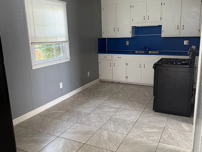 34 Magnolia St — Photo 3