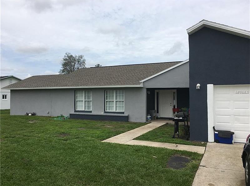 1st image of 812 E Flag Ln
