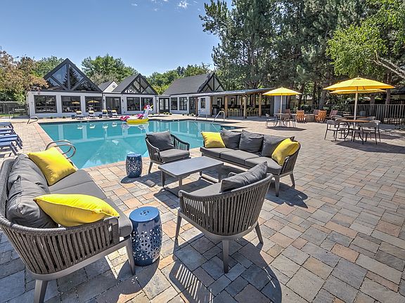 4th image of 1671 S Riverstone Ln #2-301