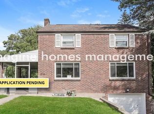 216 Fox Chapel Rd, Pittsburgh, PA 15238