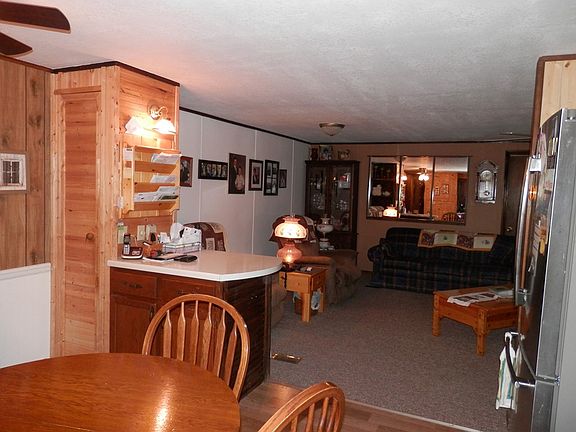 5th image of 218 Wayne Dr